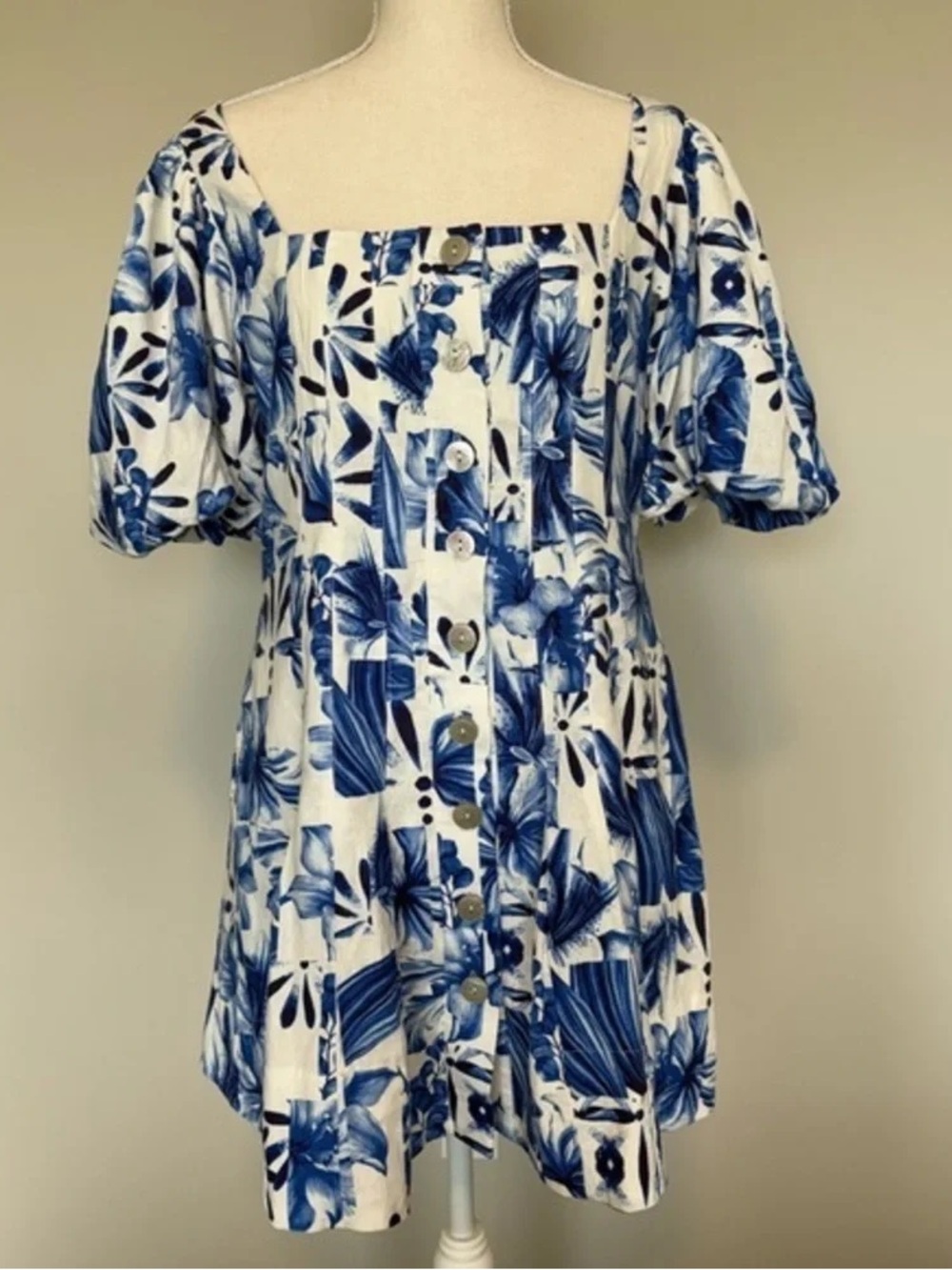 NWT House of Harlow Blue Floral puffy sleeve dress